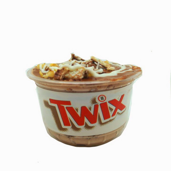 Tasty Twix Cupcake